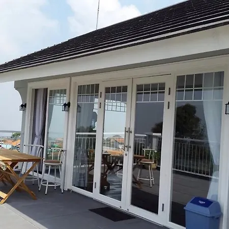 Villa 360-2